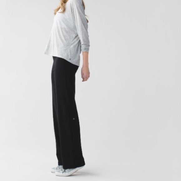 lululemon athletica Pants - Lululemon Black Relaxed Fit Pants Sz S
